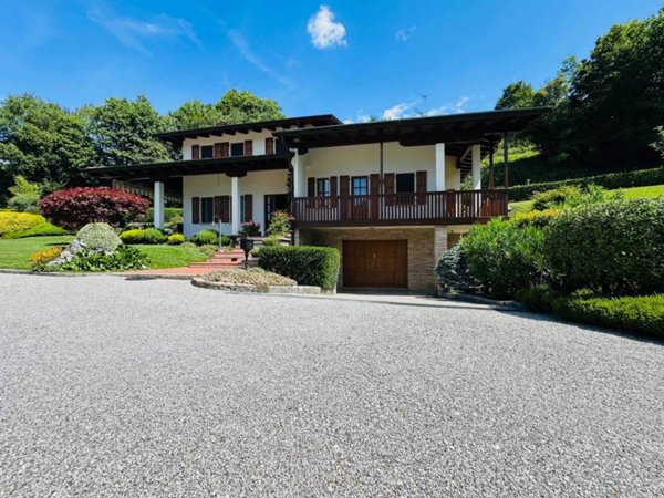 casa indipendente in vendita a Stregna