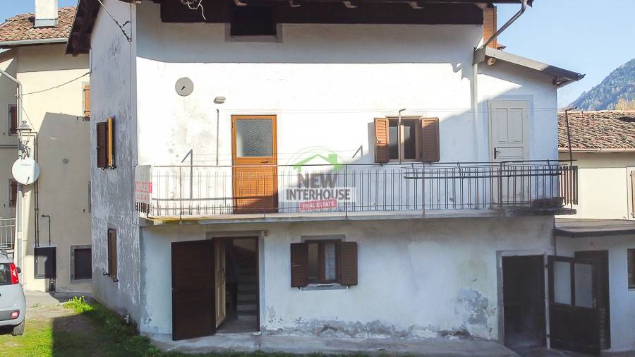 casa indipendente in vendita a Sutrio in zona Zoncolan