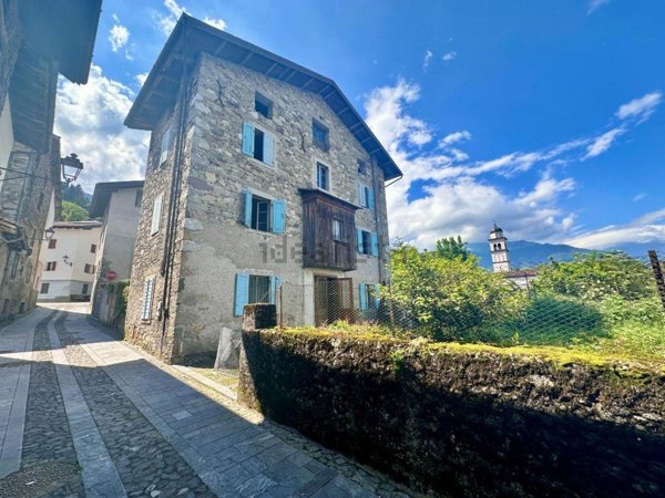 casa indipendente in vendita a Sutrio in zona Zoncolan