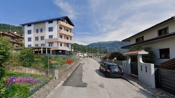 appartamento in vendita a Sutrio in zona Zoncolan