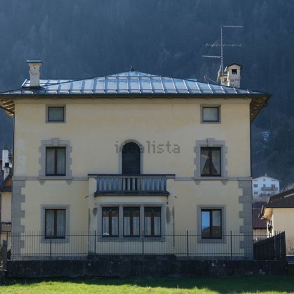 casa indipendente in vendita a Sutrio in zona Zoncolan