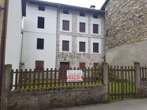 casa indipendente in vendita a Sutrio in zona Priola