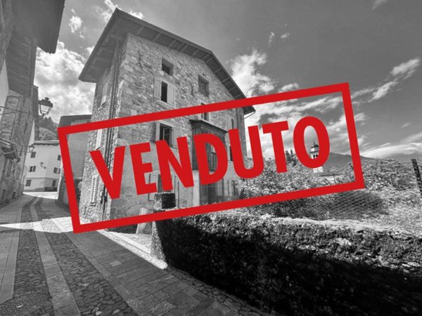 casa indipendente in vendita a Sutrio