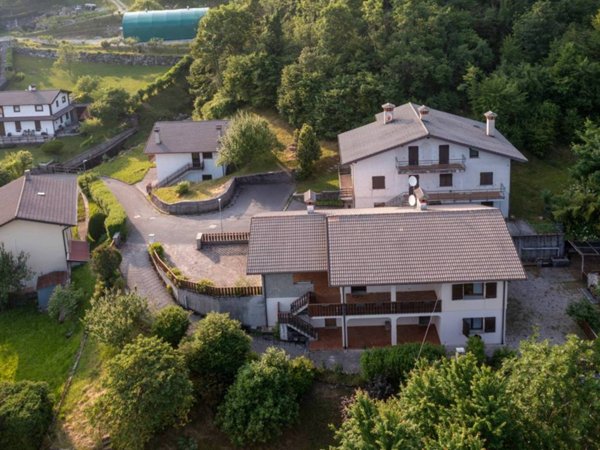 casa indipendente in vendita a Taipana in zona Monteaperta