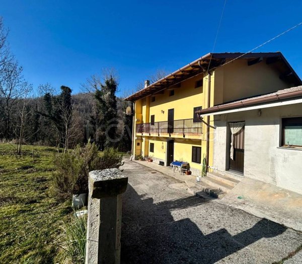 appartamento in vendita a Taipana in zona Platischis