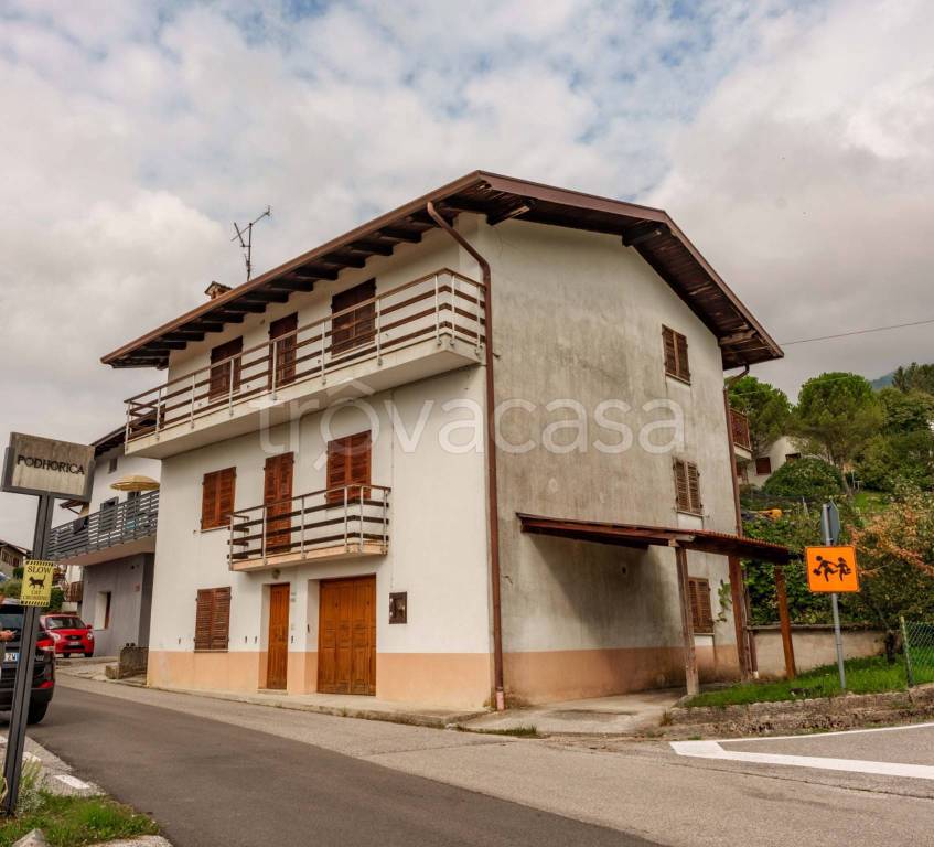 appartamento in vendita a Taipana in zona Monteaperta