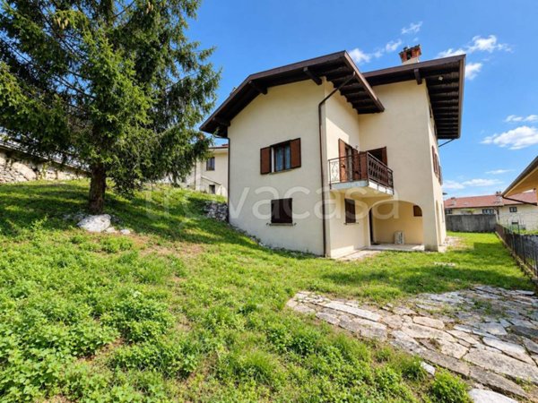 casa indipendente in vendita a Taipana in zona Monteaperta