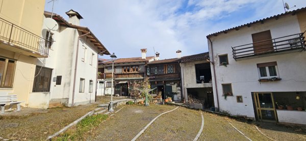 casa indipendente in vendita a Taipana