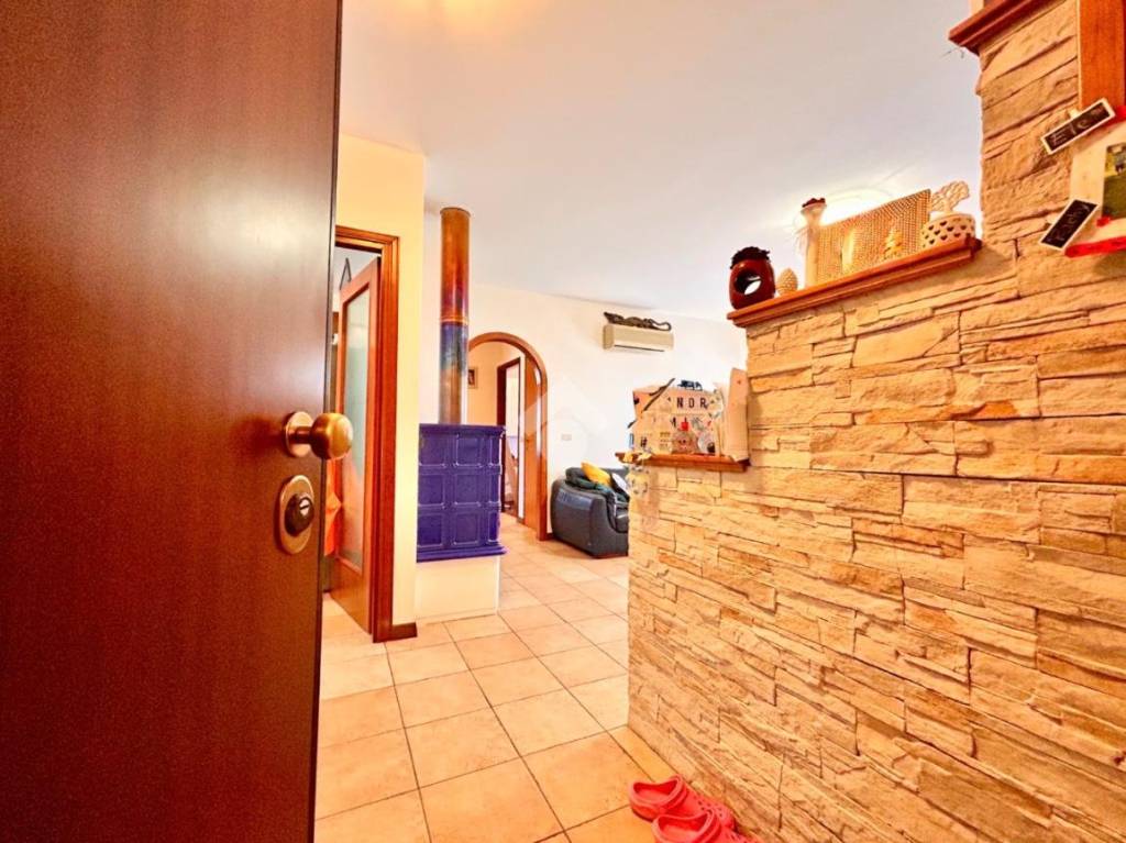 appartamento in vendita a Talmassons in zona Flambro