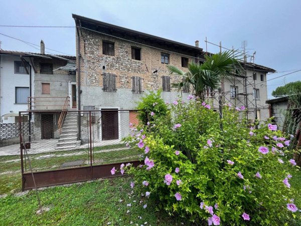 casa indipendente in vendita a Talmassons