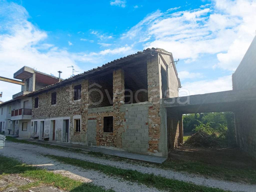 casa indipendente in vendita a Talmassons