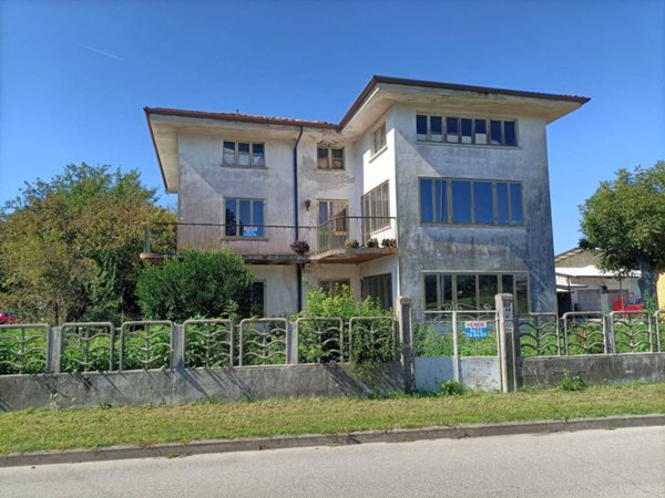 casa indipendente in vendita a Talmassons