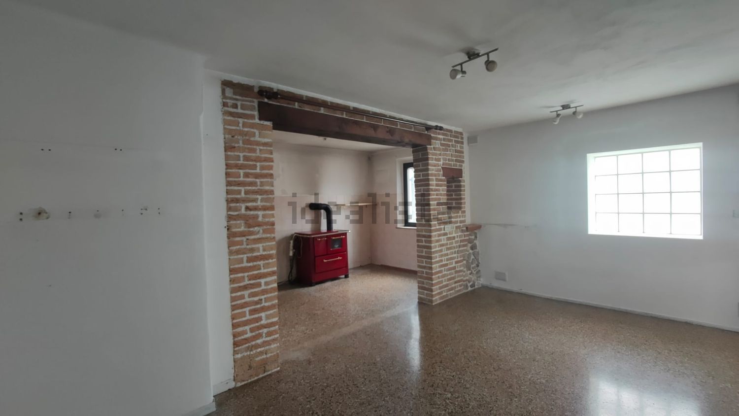 esavano in vendita a Talmassons