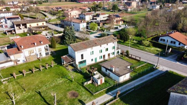 casa indipendente in vendita a Talmassons in zona Flumignano
