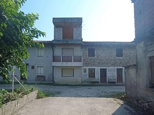 casale in vendita a Talmassons