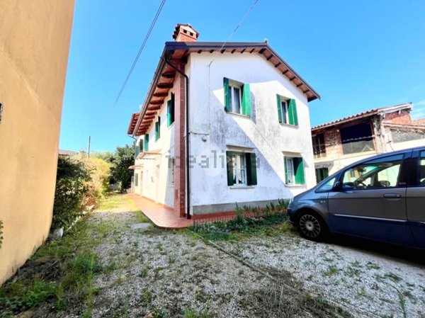 appartamento in vendita a Talmassons in zona Flumignano