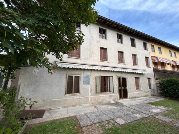 casa indipendente in vendita a Talmassons in zona Flumignano