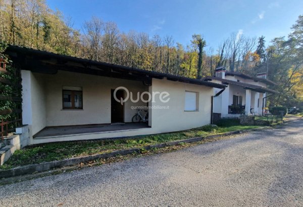 casa indipendente in vendita a Tarcento in zona Ciseriis