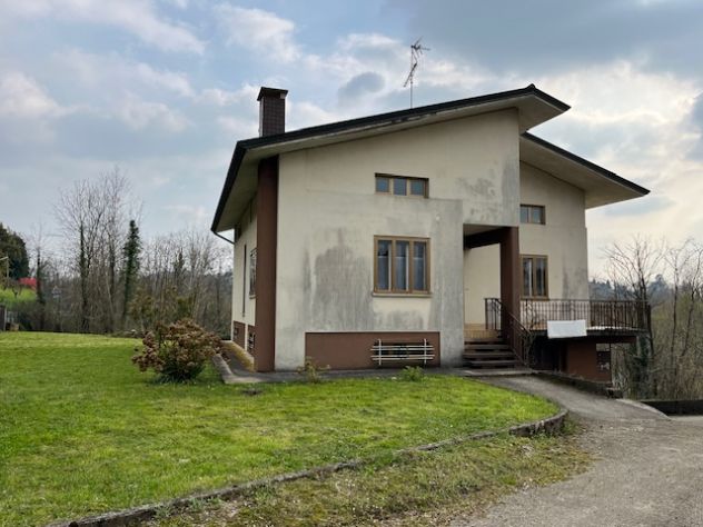 casa indipendente in vendita a Tarcento