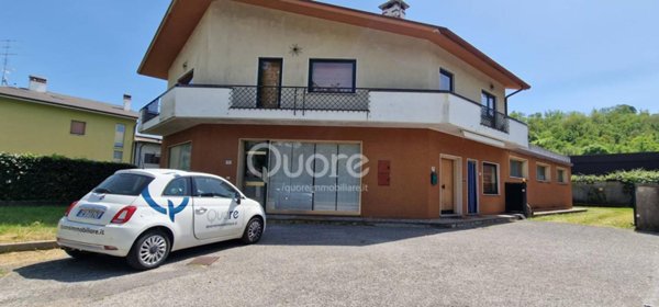 casa indipendente in vendita a Tarcento