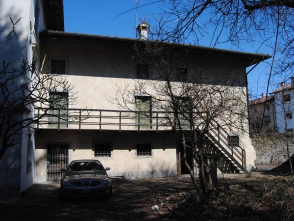 casa indipendente in vendita a Tarcento in zona Loneriacco