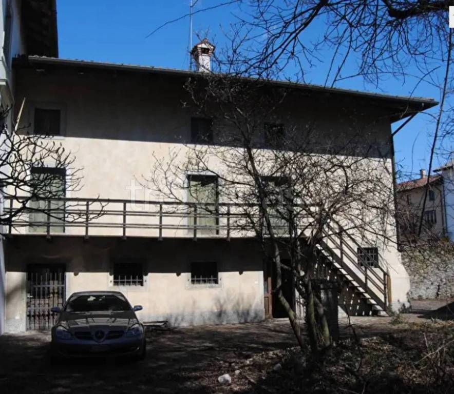 casa indipendente in vendita a Tarcento in zona Loneriacco