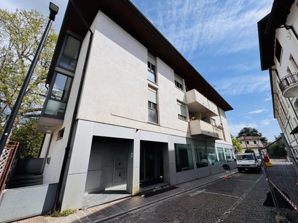 ufficio in vendita a Tarcento