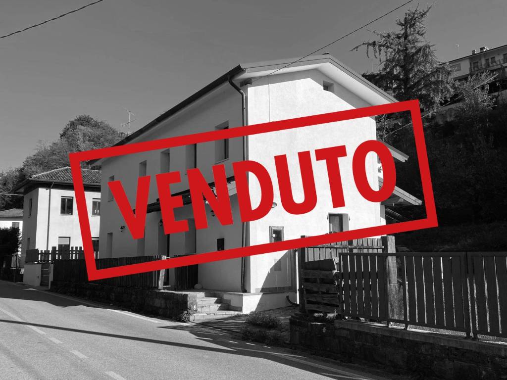 casa indipendente in vendita a Tarcento