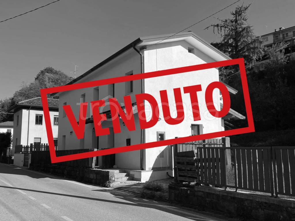 casa indipendente in vendita a Tarcento
