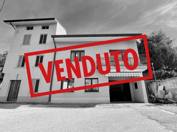 casa indipendente in vendita a Tarcento