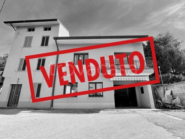 casa indipendente in vendita a Tarcento