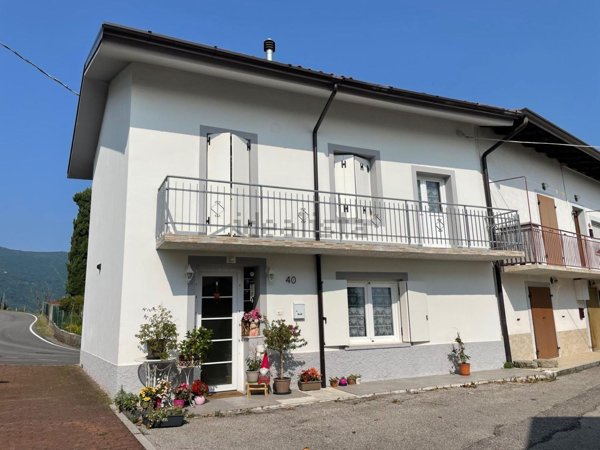 appartamento in vendita a Tarcento in zona Coia