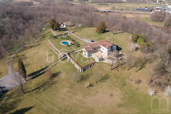 casa indipendente in vendita a Tarcento in zona Collerumiz