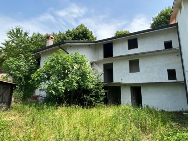 casa indipendente in vendita a Tarcento
