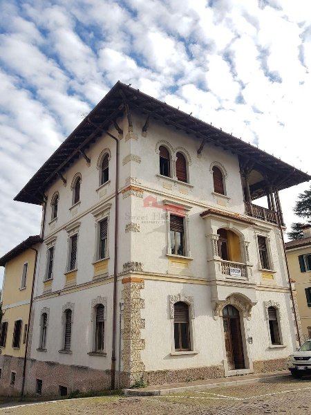 casa indipendente in vendita a Tarcento