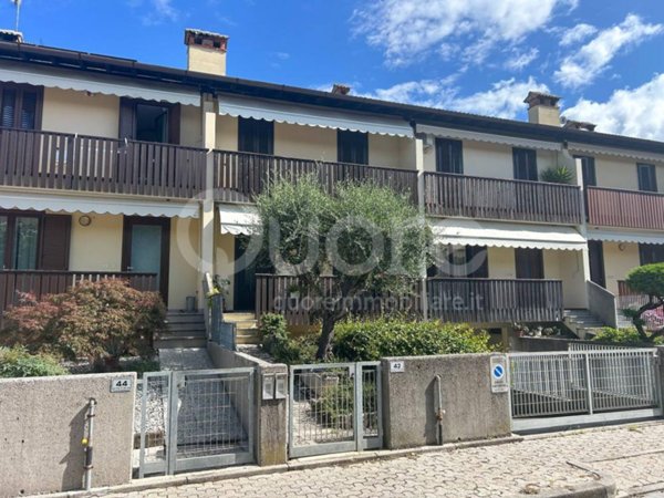 casa indipendente in vendita a Tarcento