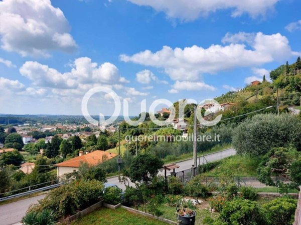 casa semindipendente in vendita a Tarcento