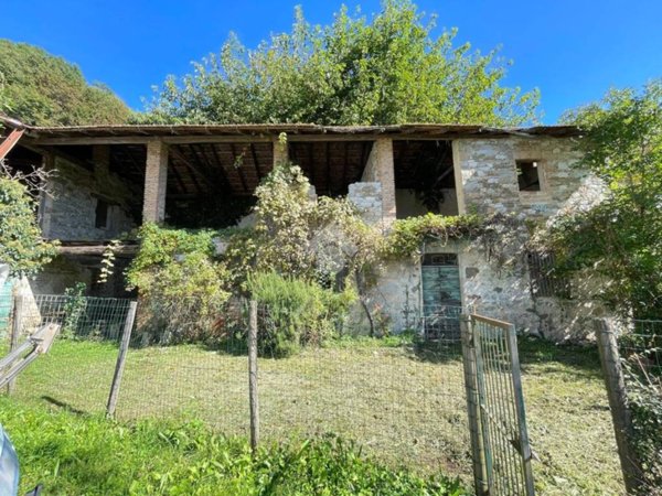 casa indipendente in vendita a Tarcento
