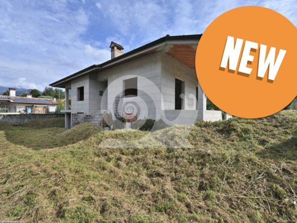 casa indipendente in vendita a Tarcento