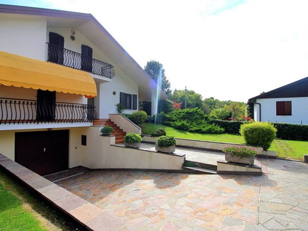 casa indipendente in vendita a Tarcento