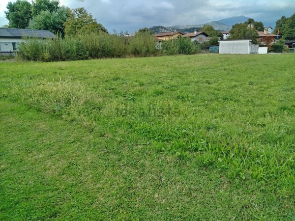 terreno edificabile in vendita a Tarcento