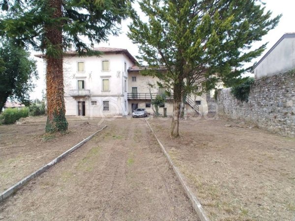 casa indipendente in vendita a Tarcento in zona Loneriacco