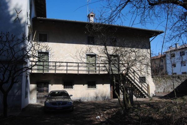 casa indipendente in vendita a Tarcento in zona Loneriacco