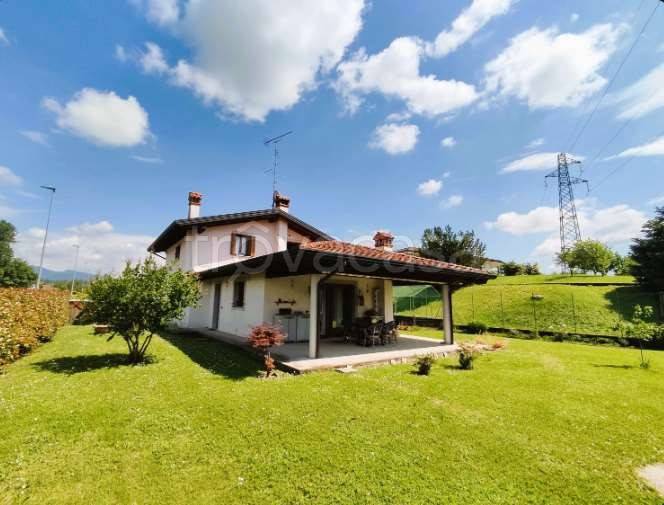 casa indipendente in vendita a Tarcento