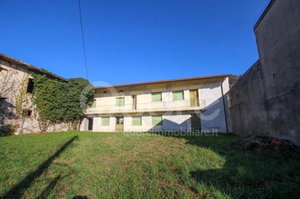casa indipendente in vendita a Tarcento in zona Coia