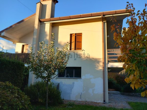 casa indipendente in vendita a Tarcento in zona Ciseriis