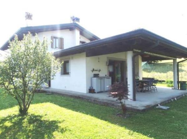 casa indipendente in vendita a Tarcento