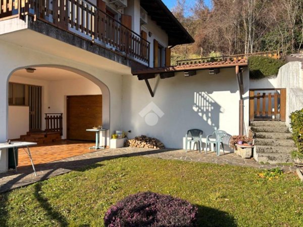 casa indipendente in vendita a Tarcento