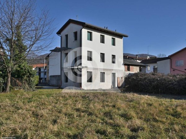 casa indipendente in vendita a Tarcento