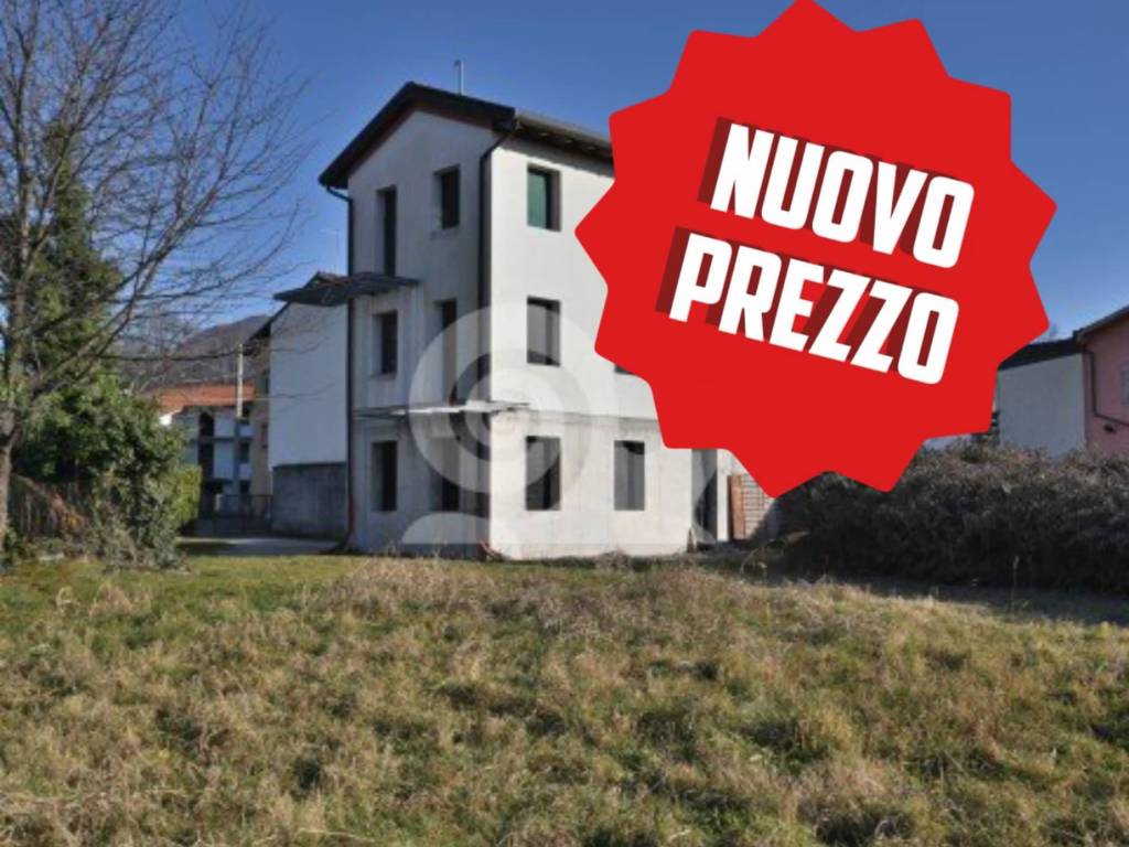 casa indipendente in vendita a Tarcento